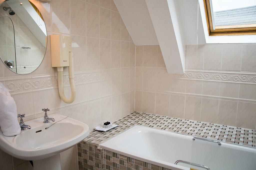 Davitts Guesthouse Кенмер Екстер'єр фото